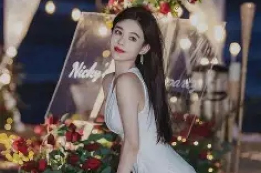 人设崩塌的明星们：从乡村好媳妇到偷税大户闫学晶经历了什么